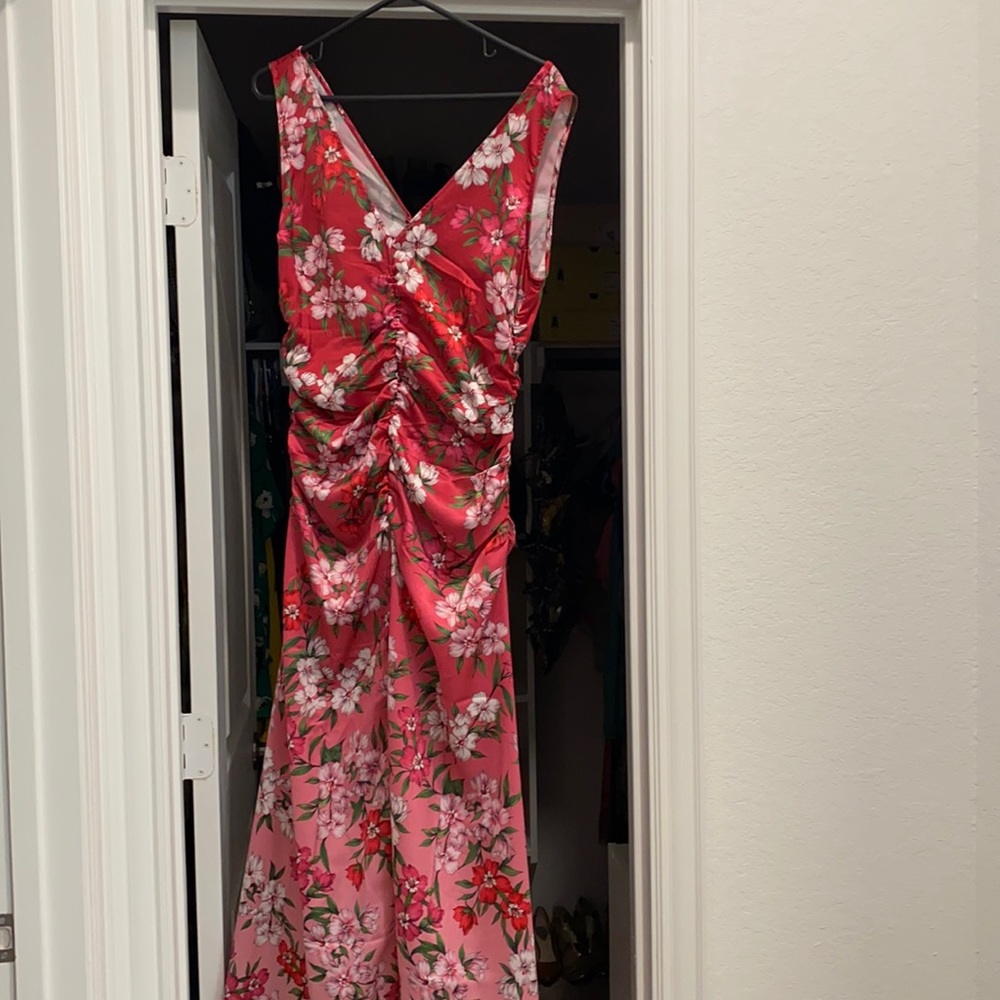 New Pink and green sleeveless maxi dress